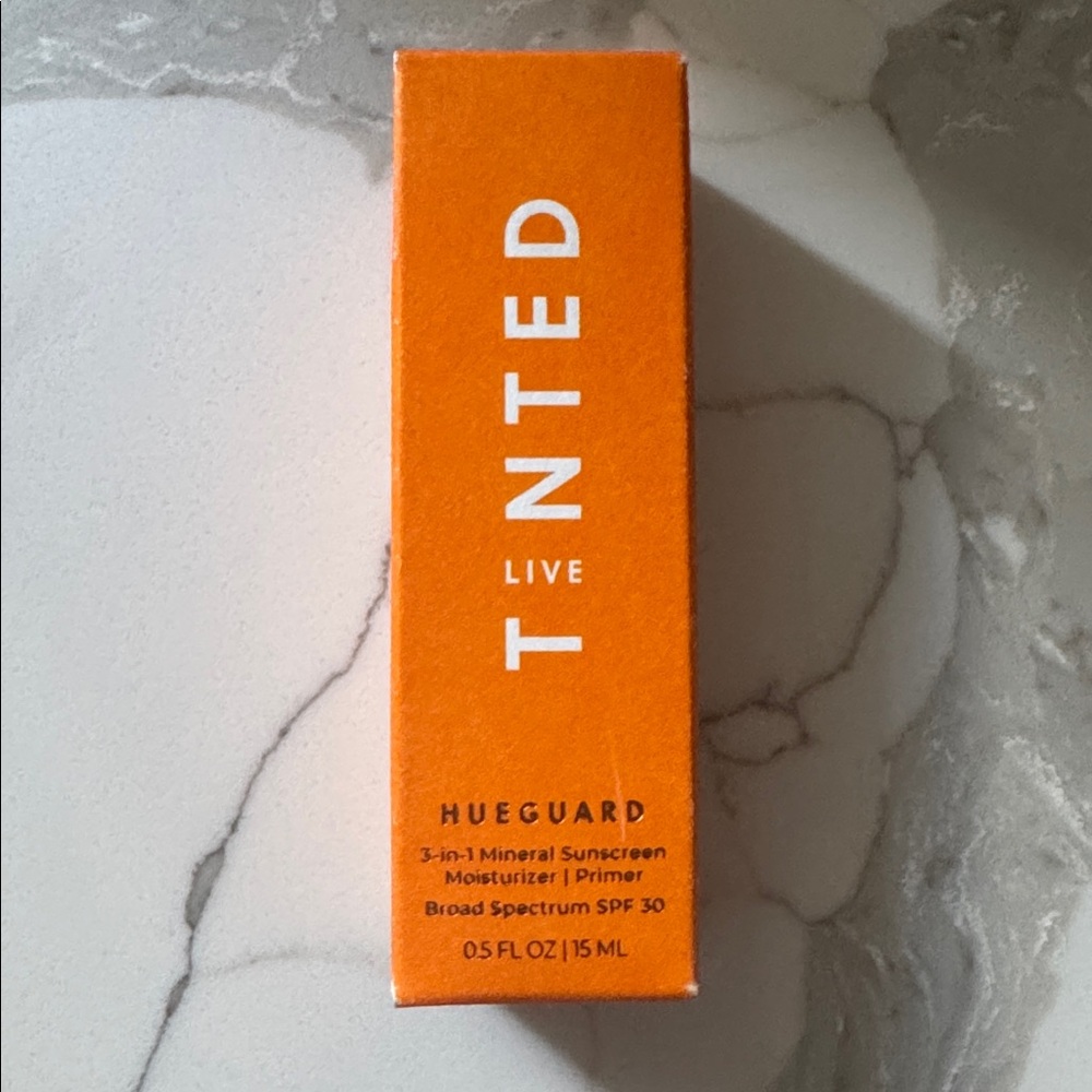 🌸5/$25🌸 Tinted Live hueguard 3-in-1 mineral sunscreen, moisturizer, primer
